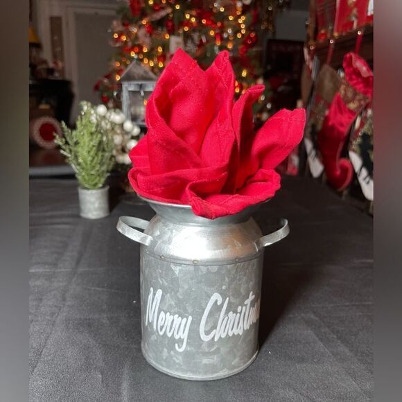 🎄🧑🎄❤️ Red Solid Subtle Modern Print Fabric Napkins Set EPC Dining Holiday Dr… - Picture 5 of 12